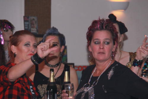 Punk 048