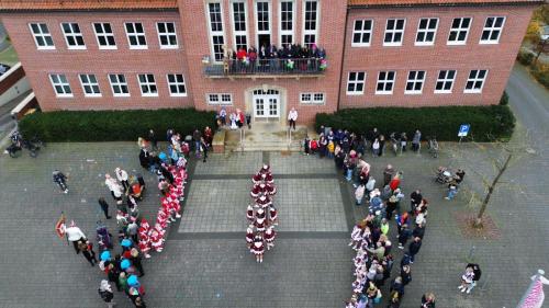 9f9622ac-8de4-4260-bb51-6f401926f32c