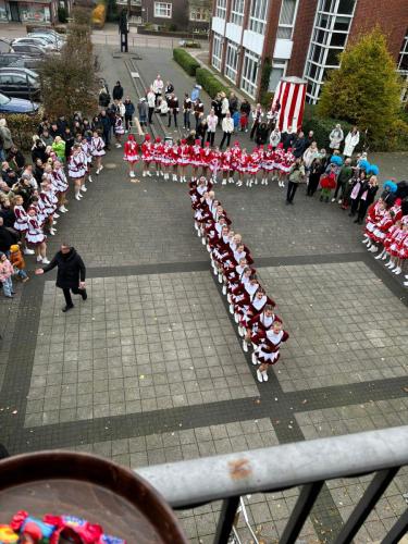 a99a75f1-c3f3-4111-aad3-da1809d0d60e