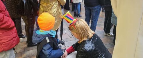 53B0A368-7380-4073-BA46-645815308ABA