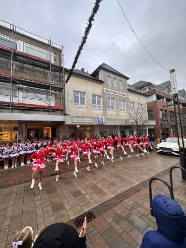 9b8f8e14-c4f4-45ae-bfb6-a33baecbcfb5