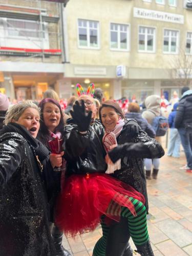 da3fa278-e83f-424b-98c2-4497c7d05982